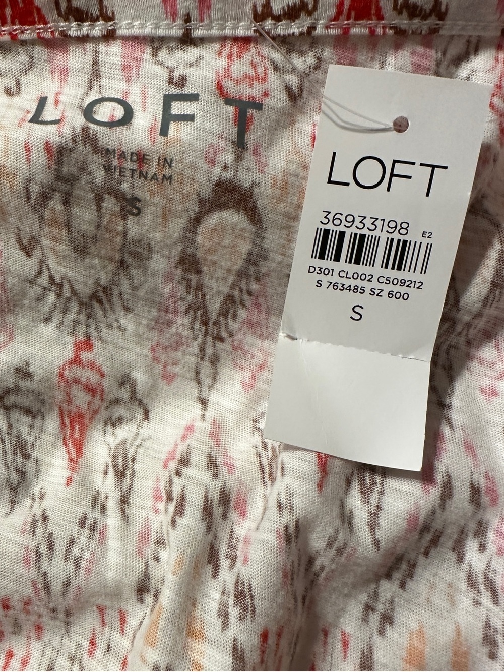 NWT - LOFT Pink and Cream Ikat Flutter Sleeve Cotton Tee - Picture 3 of 4